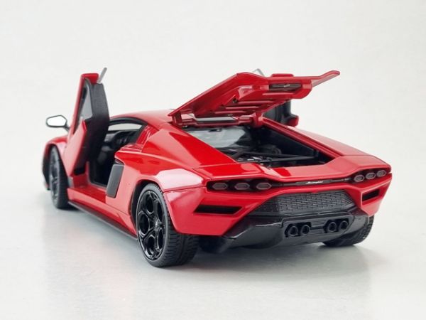 lamborghini-countach-1-24 (5) پشت لامبورگینی کانتاش