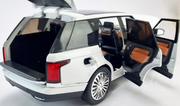CHE-ZHI-801-rangerover-2024-1-18-diecast (30) درهای بازشو و درب صندوق عقب ماکت رنجروور 2024