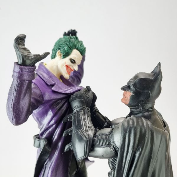 BATMAN-VS-JOKER (8) فیگور بتمن و جوکر دست به یقه